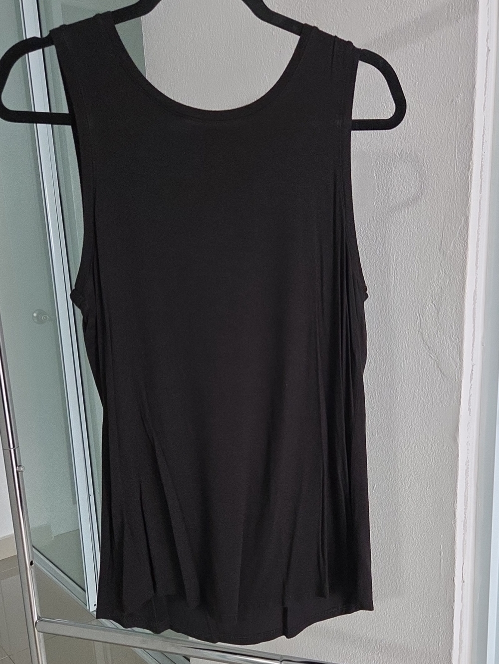 Willi Smith Black Scoop Neck Tank Top